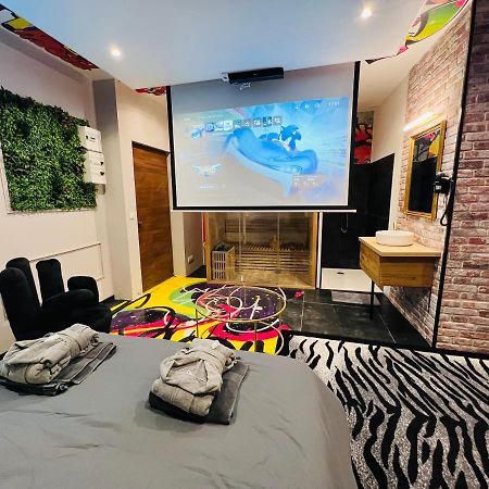 Capsule Street Art - Sauna- Jacuzzi - Playstation 5 - Billard - Netflix - Home Cinema - Terrasse Douai Exteriör bild